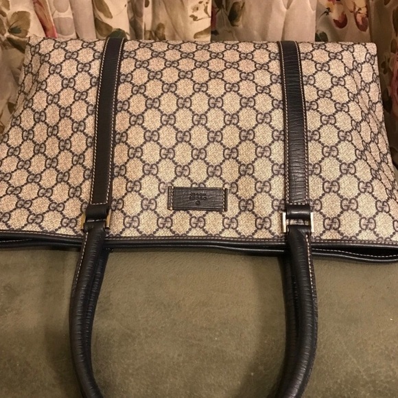 Authentic Gucci bag - Picture 5 of 7